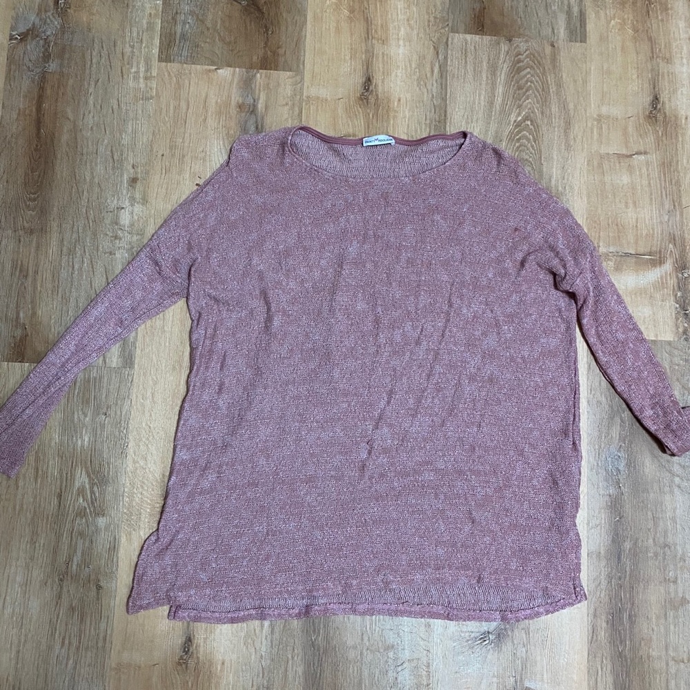 Pink/purple light sweater